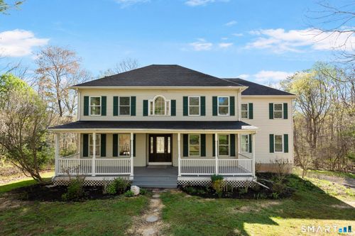 2 Greenwood Ln, Guilford, CT, 06437-2541 | Card Image