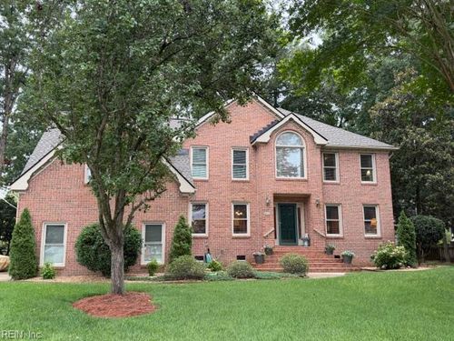 810 Hedgerow Ct, Chesapeake, VA, 23322-5891 | Card Image