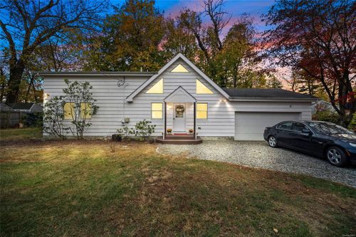 1713 Lawrence Road, Yorktown, NY, 10547 | Card Image