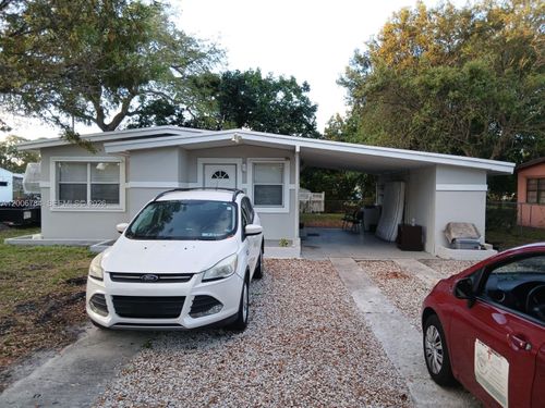 948 14th Ct, Fort Lauderdale, FL, 33311-5449 | Card Image