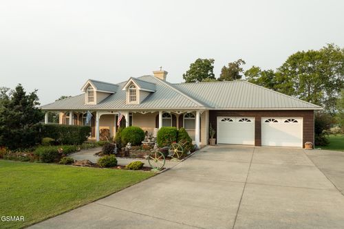 1861 Big Buck Ln, Sevierville, TN, 37876-0179 | Card Image
