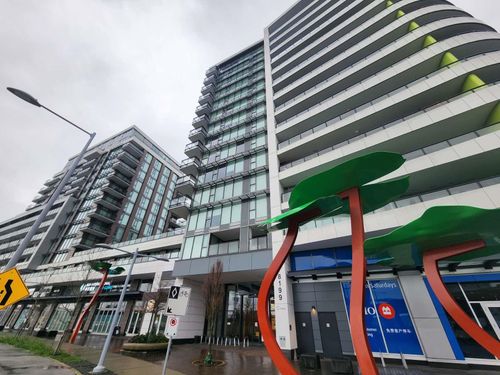 {{alt}} | Card Image