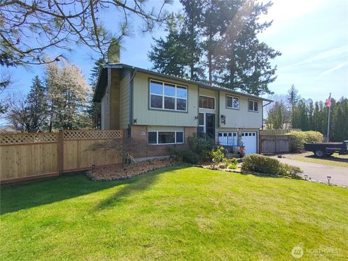 6786 La Bello Dr, Lynden, WA, 98264-9627 | Card Image