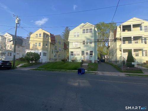 452 Hillside Ave, Hartford, CT, 06106-3733 | Card Image