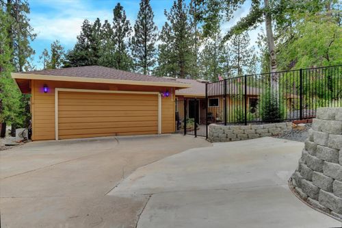 11659 Pamela Drive, Grass Valley, CA, 95949 | Card Image