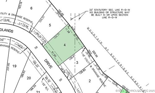 565 Woodlands Dr, Tahlequah, OK, 74464-8846 | Card Image