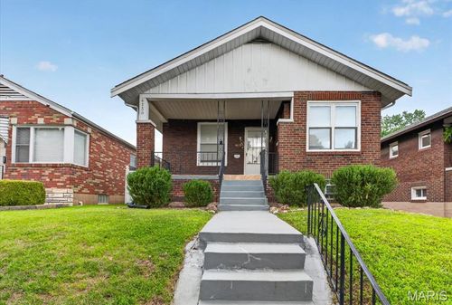 4139 Tholozan Ave, Saint Louis, MO, 63116-2619 | Card Image