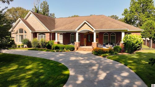 135 Allegheny Rd, Gilbertsville, KY, 42044-9004 | Card Image