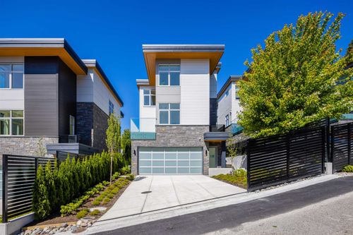 592 Arthur Erickson Pl, West Vancouver, BC, V7T0B8 | Card Image