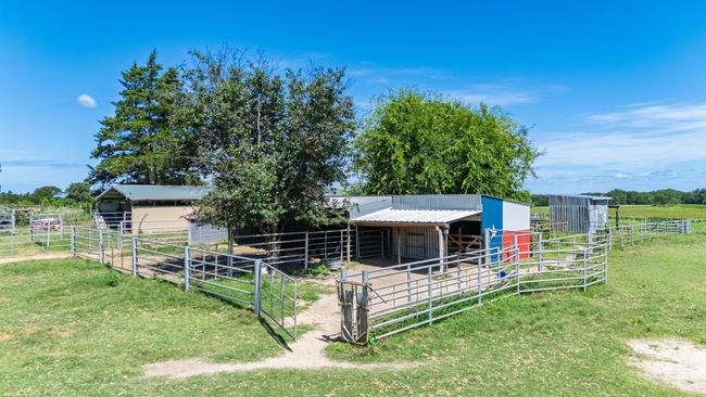 View of outbuilding featuring an exterior structure | Image 37