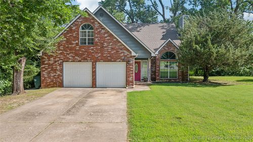 24055 King Ct, Broken Arrow, OK, 74014-3021 | Card Image