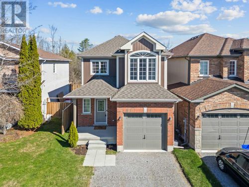 12 Coldbrook Drive, Cavan Monaghan (Millbrook Village), ON, L0A1G0 | Card Image