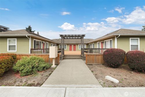 unit-8-9013 16th Ave Sw, Seattle, WA, 98106-2470 | Card Image