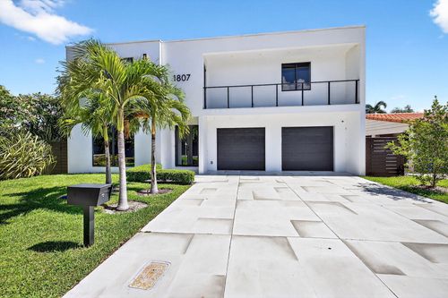 1807 Ne 18th St, Fort Lauderdale, FL, 33305-3401 | Card Image