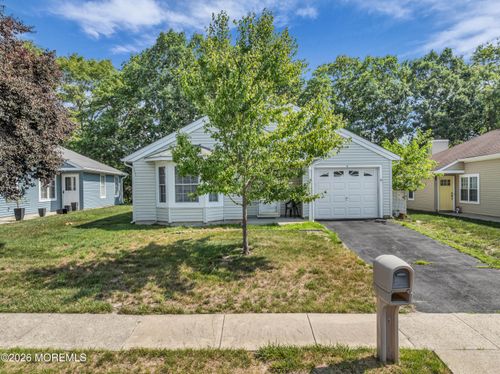 8 Dogwood Dr, Barnegat, NJ, 08005-3102 | Card Image
