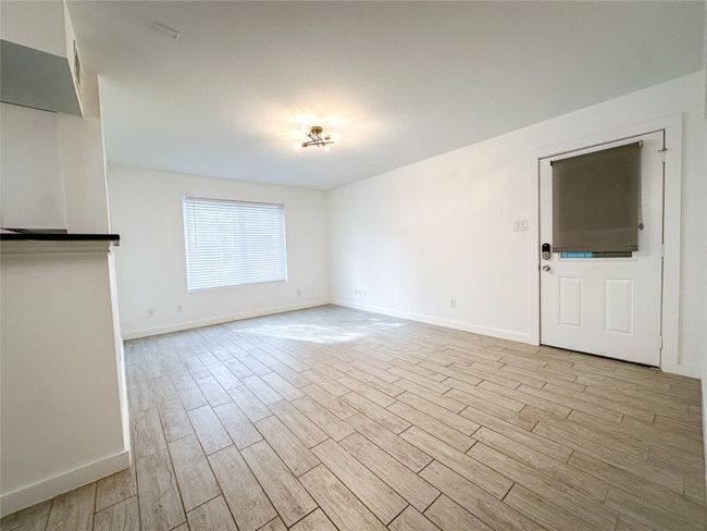 APT-102 - 1307 Norwalk Ln, Condo with 3 bedrooms, 2 bathrooms and null parking in Austin TX | Image 17