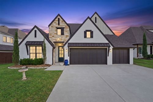 2952 141st St, Bixby, OK, 74008-3670 | Card Image