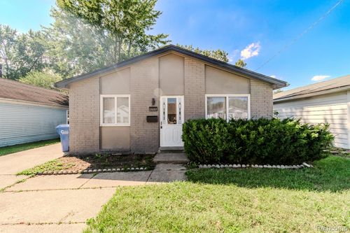 23257 Stewart Ave, Warren, MI, 48089-5719 | Card Image