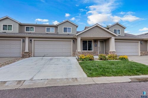 2904 E Indigo Pl, Sioux Falls, SD, 57108-4501 | Card Image