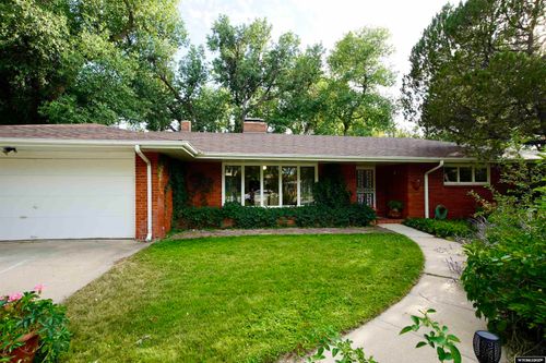 2001 Lynwood Pl, Casper, WY, 82604-3313 | Card Image