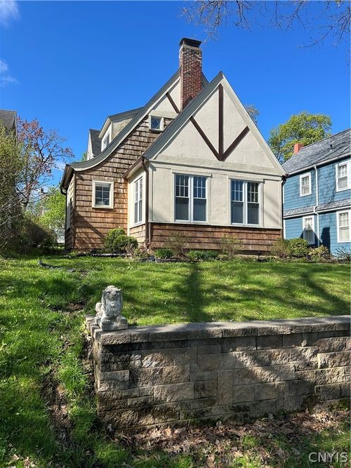 76 Ballantyne Brae, Utica, NY, 13501-5941 | Card Image