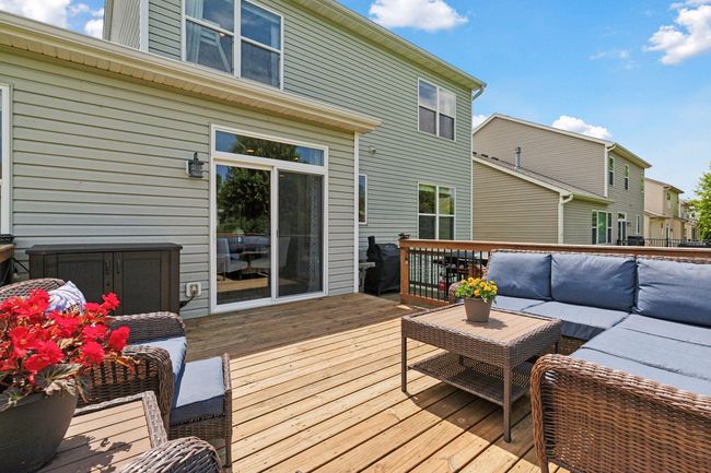 2034 Schoolmaster Dr, House other with 3 bedrooms, 3 bathrooms and null parking in Chaska MN | Image 42