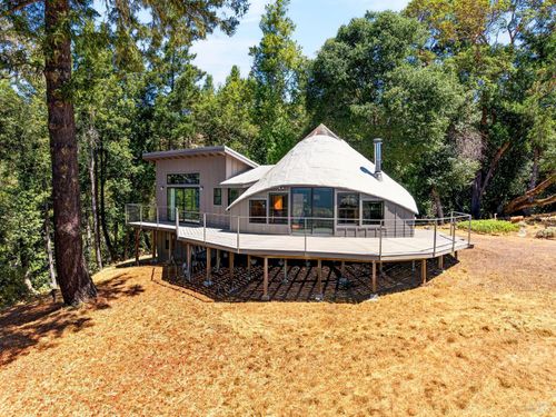 1800 Holmes Ranch Road, Philo, CA, 95466 | Card Image