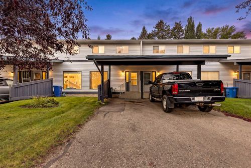 105-107 Elm Place, Okotoks, AB, T1S1J1 | Card Image