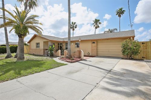5616 Riddle Rd, HOLIDAY, FL, 34690-6403 | Card Image