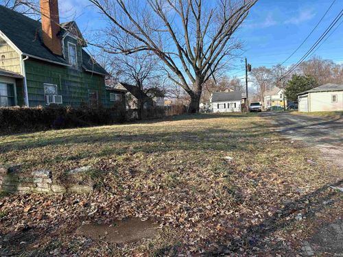 321 E Bowman St, South Bend, IN, 46613-2505 | Card Image