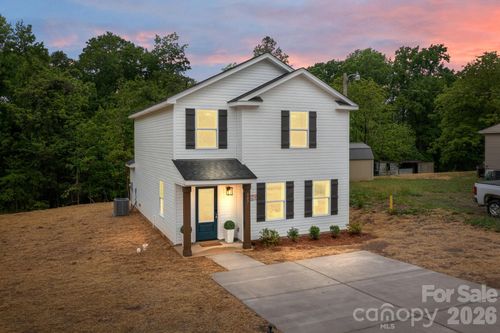 607 N Dixie St, Cherryville, NC, 28021-2309 | Card Image