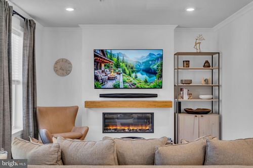 43428 Stonewood Crossing Ter, ASHBURN, VA, 20148-3210 | Card Image