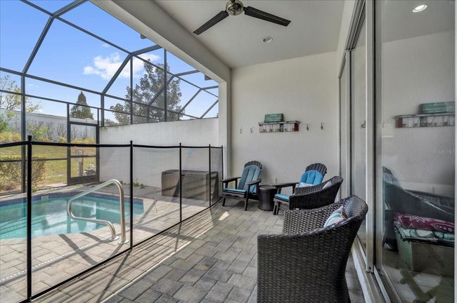 394 Captiva Dr, Townhouse with 4 bedrooms, 5 bathrooms and null parking in DAVENPORT FL | Image 33