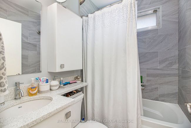 1036 Gill Ave, House other with 3 bedrooms, 2 bathrooms and 3 parking in Ottawa ON | Image 12