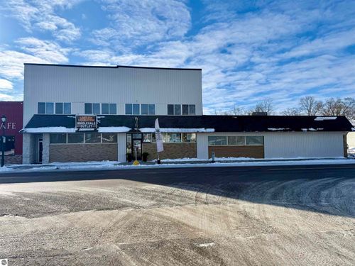 204 E Saginaw Street, Breckenridge, MI, 48615 | Card Image