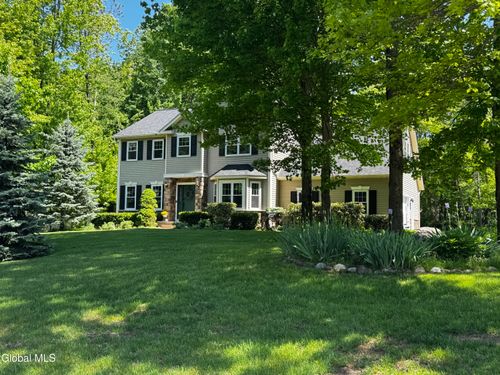 2 Sheffield Rd, Wilton, NY, 12831-1487 | Card Image
