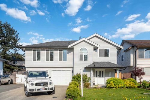 2706 Mitchell St, Abbotsford, BC, V2T5G4 | Card Image