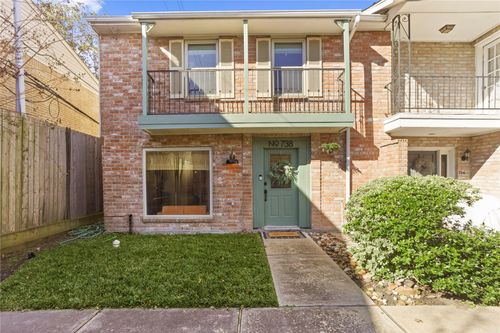 738 Thicket Ln, Houston, TX, 77079-7504 | Card Image