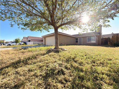 9356 Nolina Dr, Hesperia, CA, 92344-9369 | Card Image