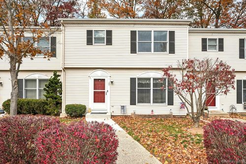 20 Lackawanna Trl, Suffern, NY, 10901-4923 | Card Image