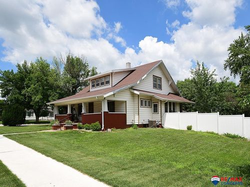 420 5th St, Milford, NE, 68405-9596 | Card Image