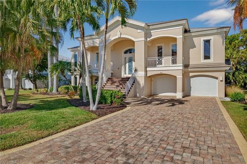 816 Birdie View Pt, SANIBEL, FL, 33957-4629 | Card Image