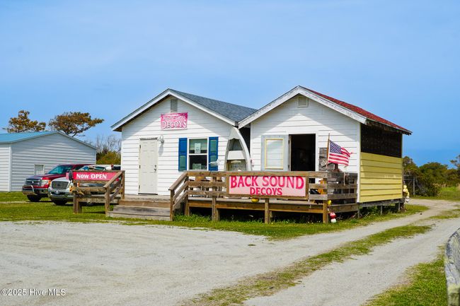 302 Bayview Dr, House other with 3 bedrooms, 2 bathrooms and 1 parking in Harkers Island NC | Image 49