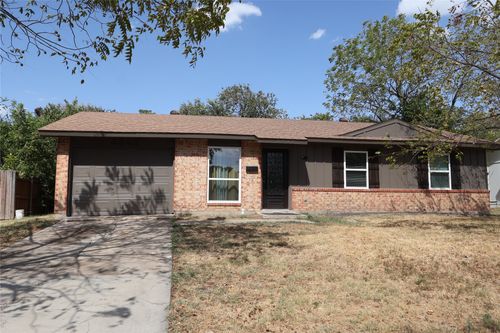 3842 Commonwealth Dr, Garland, TX, 75043-2452 | Card Image