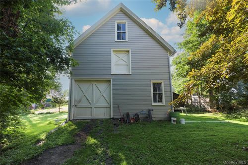 16-12-16 Lounsbury Pl, Kingston, NY, 12401-4424 | Card Image