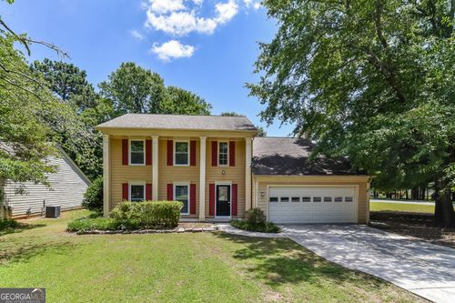 353 Cimarron Way, Lawrenceville, GA, 30044-6823 | Card Image