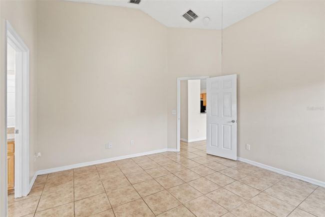 536 Cheshire Way, House other with 4 bedrooms, 2 bathrooms and null parking in DAVENPORT FL | Image 12