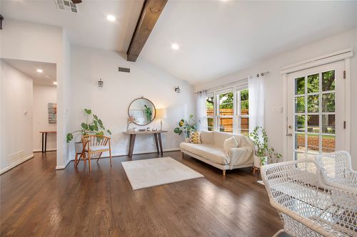 1200 Barker St, Arlington, TX, 76012-4601 | Card Image