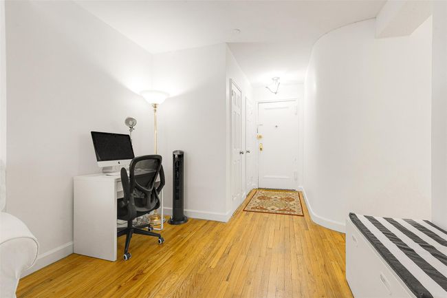 APT-3B - 72 112 Th St, Home with 2 bedrooms, 1 bathrooms and null parking in Forest Hills NY | Image 4