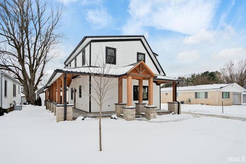 307 W Walnut St, Sharpsville, IN, 46068-9116 | Card Image